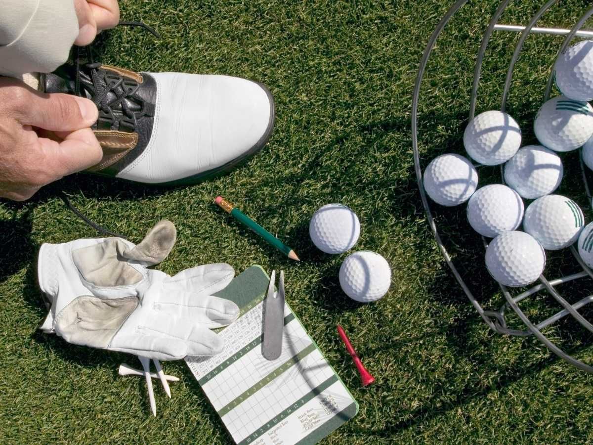 How Much Does a Golf Bag Cost? Beginners Guide